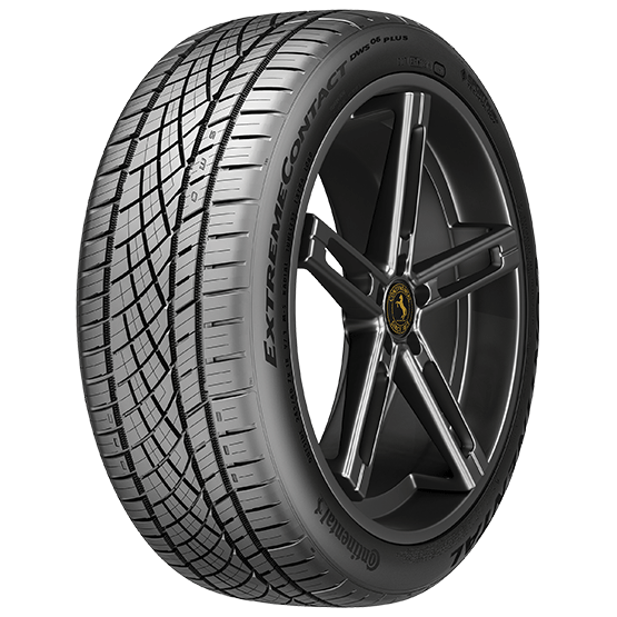 Continental ExtremeContact DWS06 PLUS tire